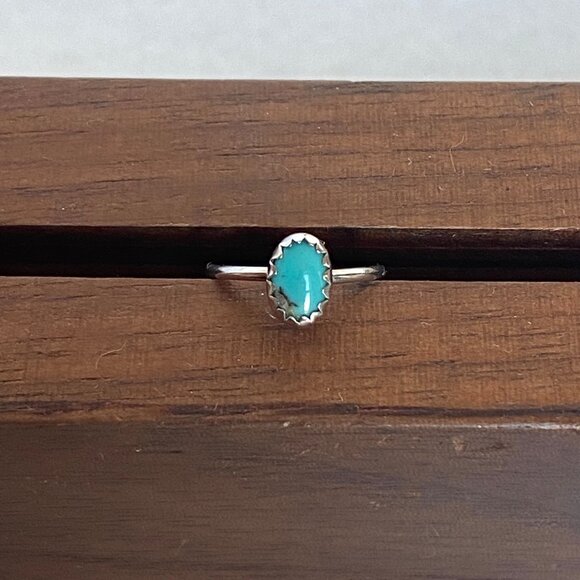 VTG Sterling Silver 925 Tiny Sawtooth Bezel Set Turquoise Baby Child Ring Sz 1 - Picture 9 of 16